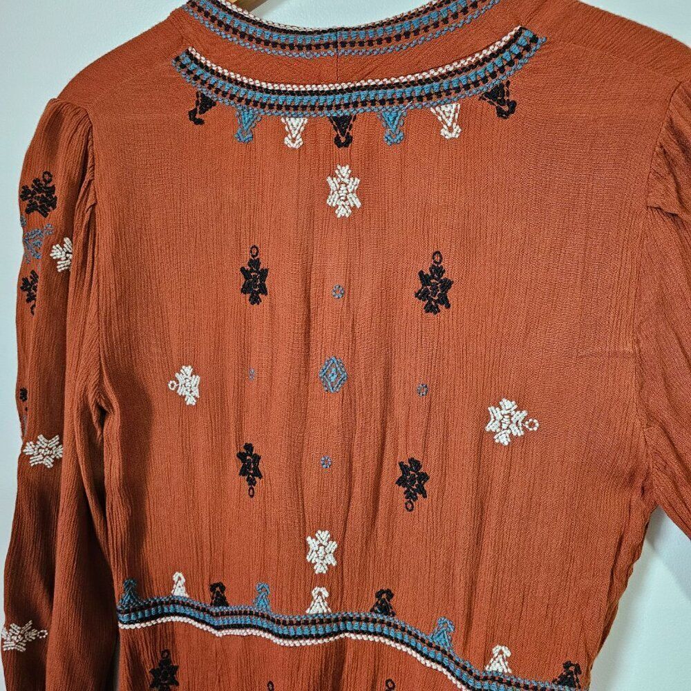 EUC FREE PEOPLE BOHO RUST EMBROIDERED SHORT DRESS SIZE M - Picture 10 of 16